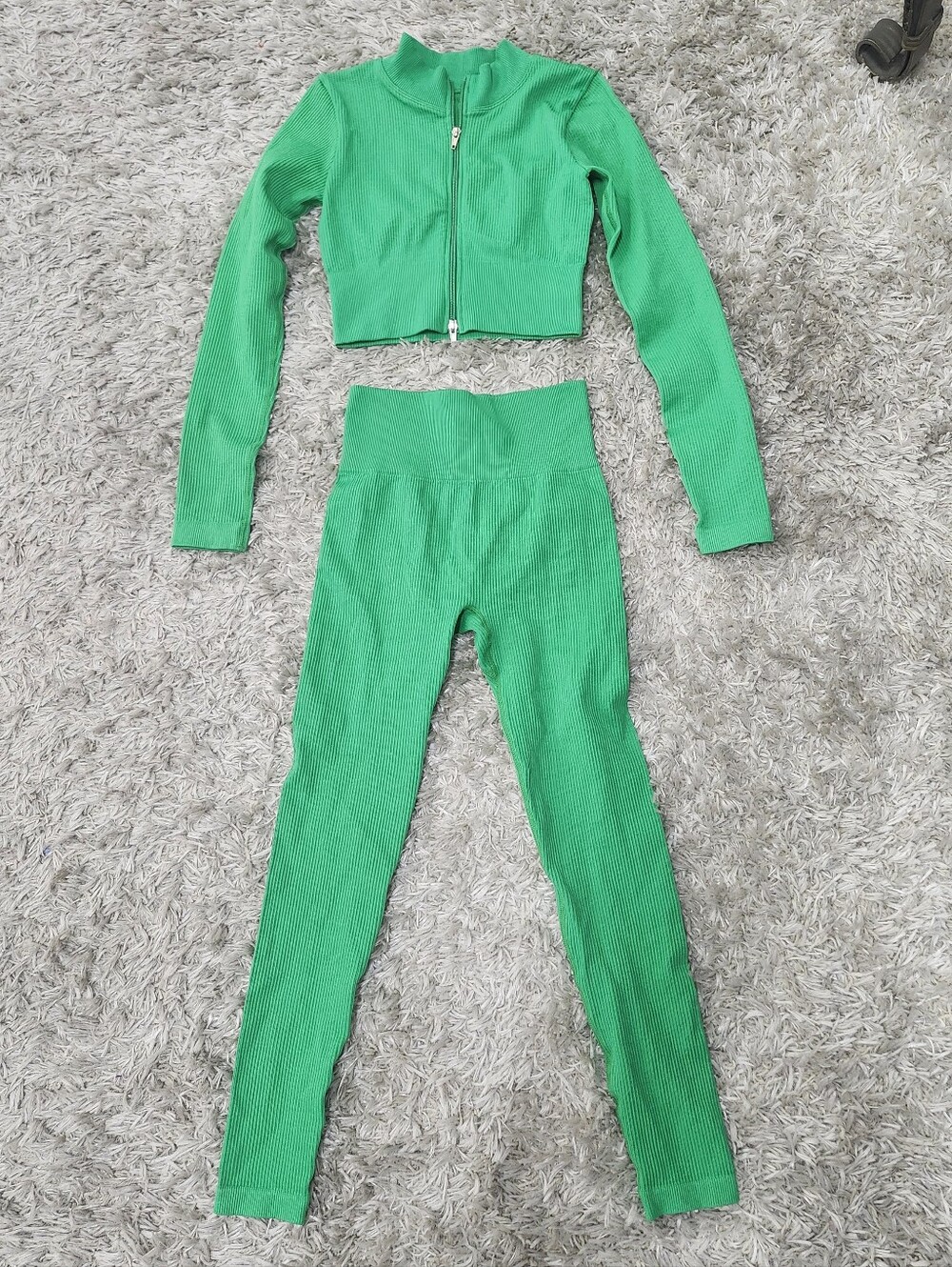 Amazon Workout Kelly Green Set Size Small